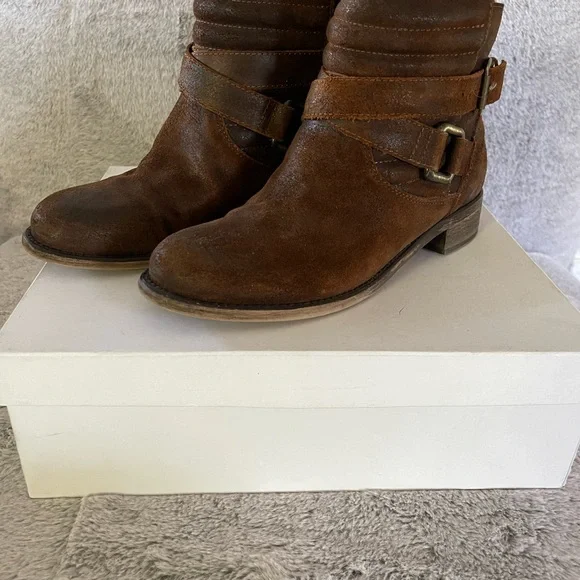Sundance | Shoes | Size 7 Sundance Brown Leather Ankle Boots  display picture 1